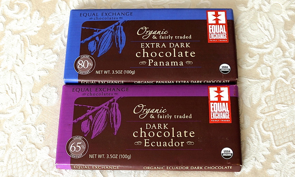 Ingredients: Organic Chocolate Liquor, Organic Raw Cane Sugar, Organic Cocoa Butter, Organic Ground Vanilla Beans